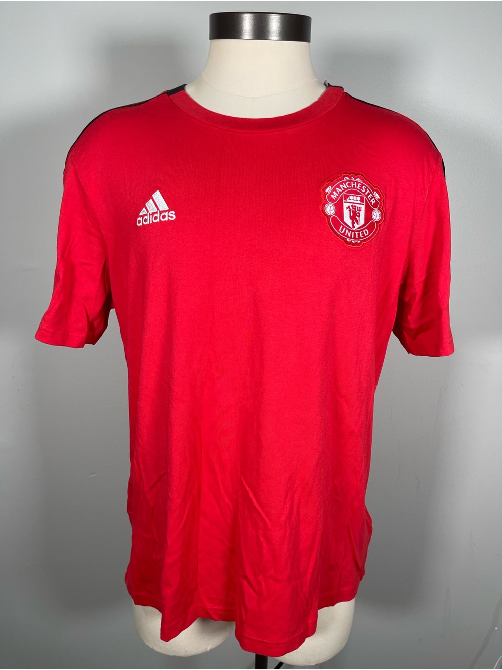 NWT - MANCHESTER UNITED 21/2022 TRAINING FOOTBALL SHIRT JERSEY ADIDAS - LARGE